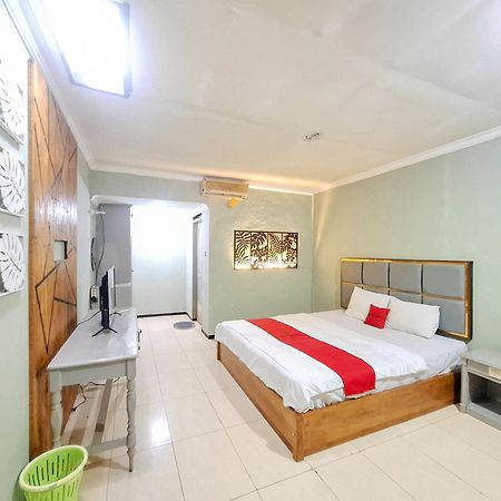 Reddoorz Near Stadion Semeru Lumajang Jawa Timur Exterior foto